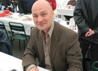 Le parlement de cigognes Valère Staraselski, écrivain, journaliste. Mai 2012. Salon d'Arras.