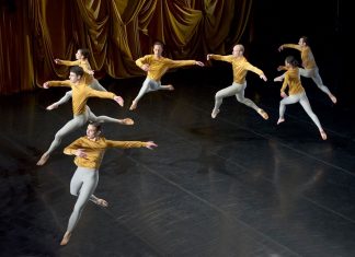 « Merce Cunningham travaillait au chronomètre » Photo du spectacle For four walls