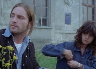 Rivette, une île étrange Merry go round