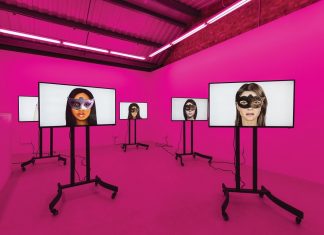 COMPUTER LOVE Mediengruppe Bitnik – Ashley Madison Angels at Work in Paris 2017