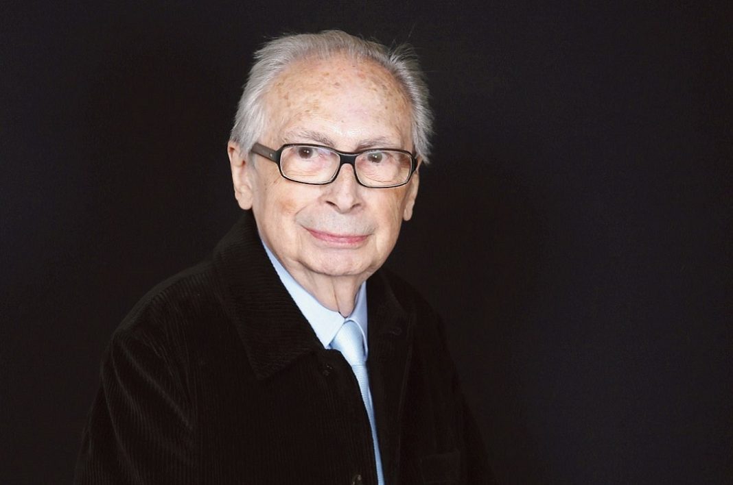 Exclusif - Jean-Charles Tacchella - Studio photo lors de la 11ème cérémonie des Prix Henri Langlois au studio 104 de la Maison de la Radio à Paris le 11 février 2016. Exclusif - Jean-Charles Tacchella - Studio photo lors de la 11ème cérémonie des Prix Henri Langlois au studio 104 de la Maison de la Radio à Paris le 11 février 2016.