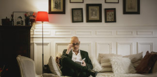 « Ce monde des revues de charme me fascine »