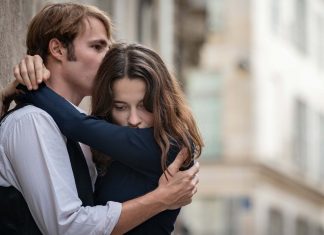 Une vivante qui passe