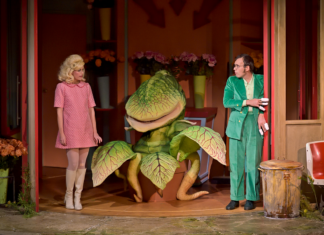 L’horreur ensorcelle Favart