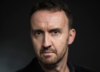 Femmes sur fond blanc