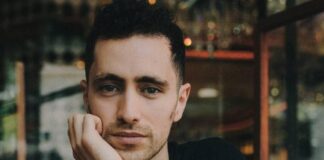 Youssouf Abi-Ayad, en quête de super-héros