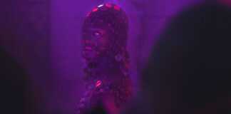 Disco Boy: sur fond de musique électro