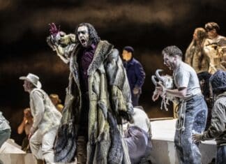 La fille du Far West, mise en scène Tatjana Gürbaca, à l’Opéra de Lyon : l’avis Transfuge