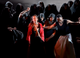 Critique : Armide mise en scène par Lilo Baur à l’Opéra Comique