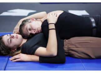 Les Grands sensibles ou l’éducation des barbares mis en scène par Elsa Granat