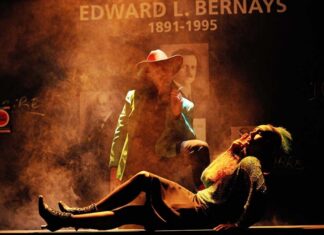 Un démocrate de Julie Timmerman au Théâtre de la Concorde : l’inventeur de la fake news