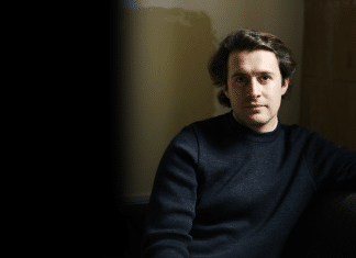 Valérian Guillaume : « Je m’intéresse à la dramaturgie des marges »