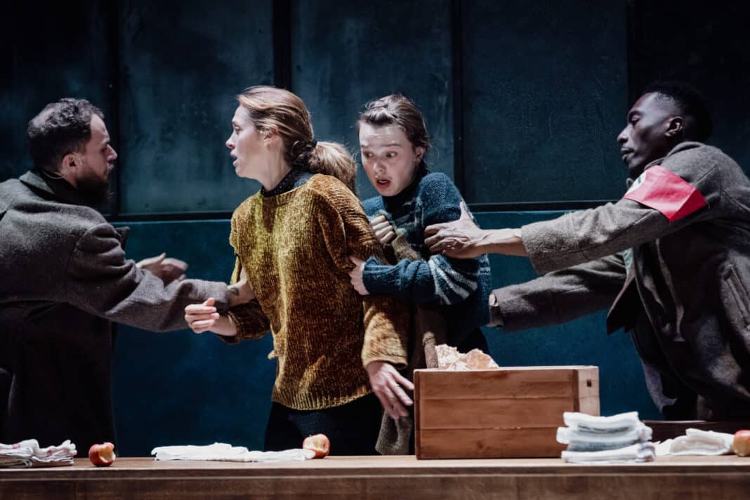 1. Selection_Grand-peur et misère du IIIe Reich - 06-09-24 - 2-75 © Simon Gosselin