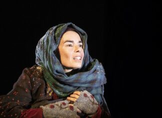 Un Cercle viscéral et lumineux au Théâtre de la Ville