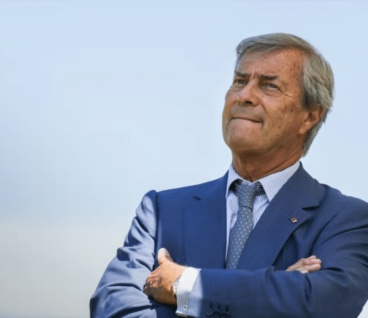 Pourquoi nous quittons aujourd’hui Grasset, mise au pas par Vincent Bolloré