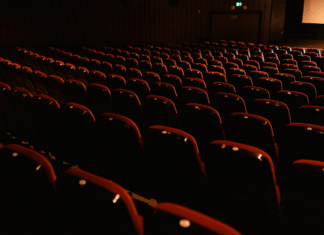 Festival de Cannes : le milieu du cinéma vient de se réveiller timidement face à Bolloré