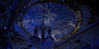 Avec Adrien M, la joie à Orsay demeure