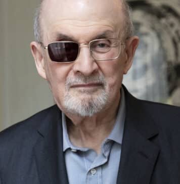 Salman Rushdie : « J’aspire à une vie très ennuyeuse »